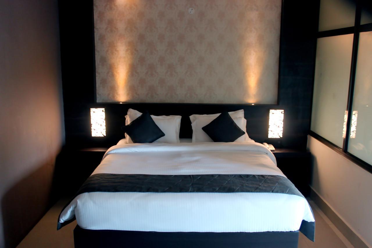 Hotel Grand Tizu Dimāpur Kültér fotó