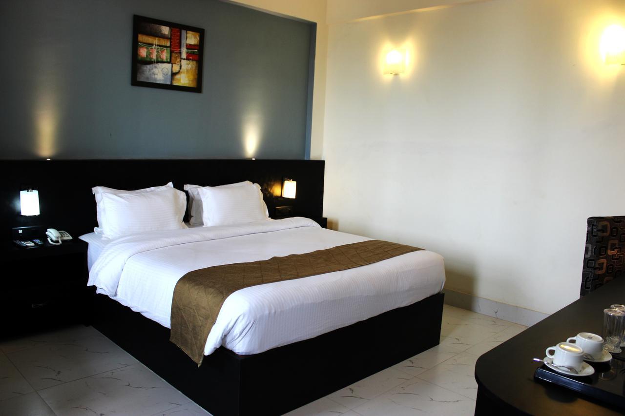 Hotel Grand Tizu Dimāpur Kültér fotó