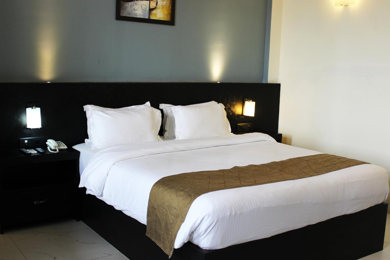 Hotel Grand Tizu Dimāpur Kültér fotó